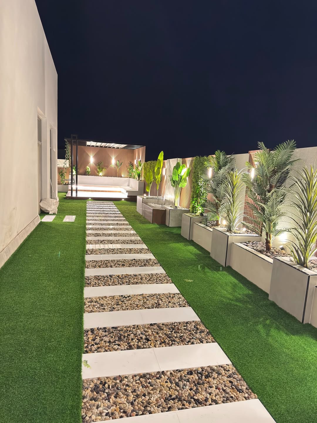 مظلات وجلسات خارجيه